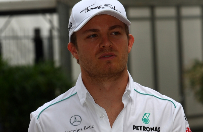 Mercedes, Rosberg: “Sono sconcertato dal degrado delle gomme posteriori sulla nostra vettura”