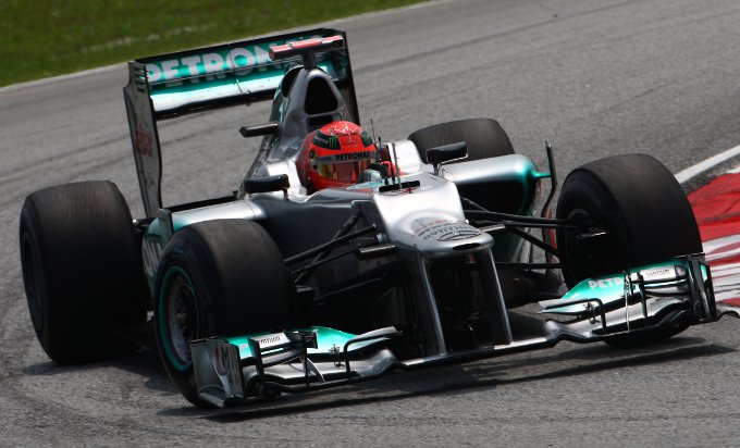 Mercedes, Schumacher: “Un buon inizio qui in Malesia”