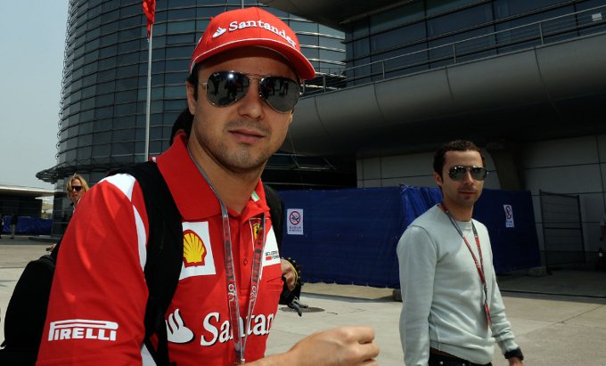 Ferrari: Primo giorno in Bahrain per Felipe Massa