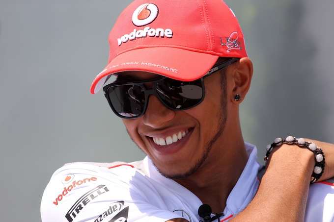 Hamilton: “Attenti alle Ferrari in Qualifica”