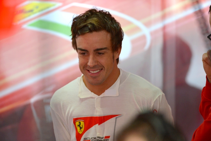Alonso: “La pole è merito della nostra strategia”