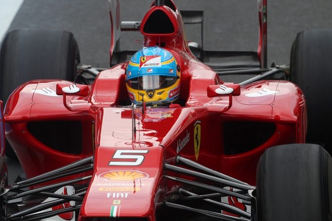GP Gran Bretagna: Alonso, pole straordinaria a Silverstone davanti a Webber