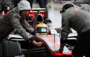 McLaren, Hamilton: “E’ stata incredibilmente bagnata oggi la pista di Spa”