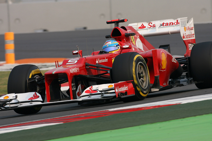 Alonso: “L’obiettivo resta finire la gara davanti a Vettel”
