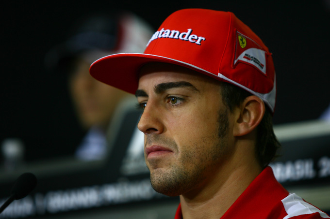 Alonso: “La prima priorità è quella di essere sul podio”