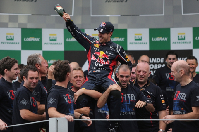 Renault: 4 Team, 9 vittorie, 839 punti e il doppio titolo nella stagione 2012 di Formula 1