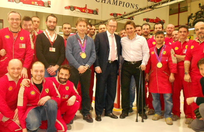 Alex Zanardi in visita presso la Gestione Sportiva Ferrari