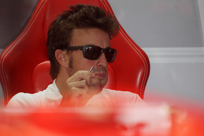 La Ferrari smentisce le voci di un infortunio ad Alonso