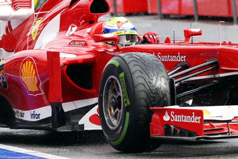 Ferrari: Simulazione di gara per Massa