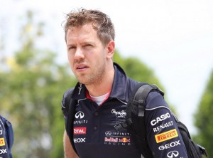 Vettel: “Stiamo cercando di reagire al problema del degrado gomme in gara”