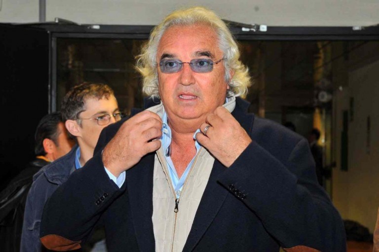 Briatore, “Un boss di carattere avrebbe fatto ripassare Webber”