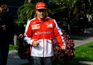 Alonso: “Apuntamos al podio, mejor si con los dos coches”