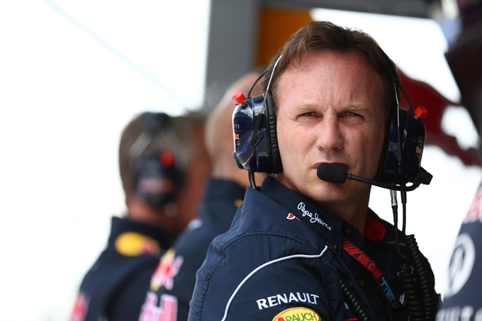 Red Bull, Horner: “La Ferrari pensi a imparare a perdere”