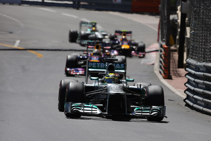 La FIA sul caso Mercedes: tutti i team dovevano avere la possibilità di provare con Pirelli
