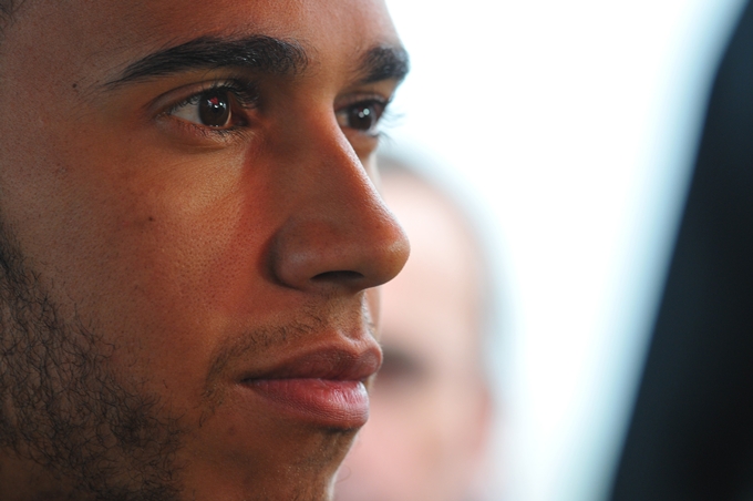 Hamilton: “I test di Silverstone sono importanti”