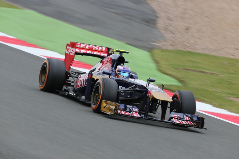 Toro Rosso, Ricciardo: “Il consumo delle gomme potrà incidere sulla gara”