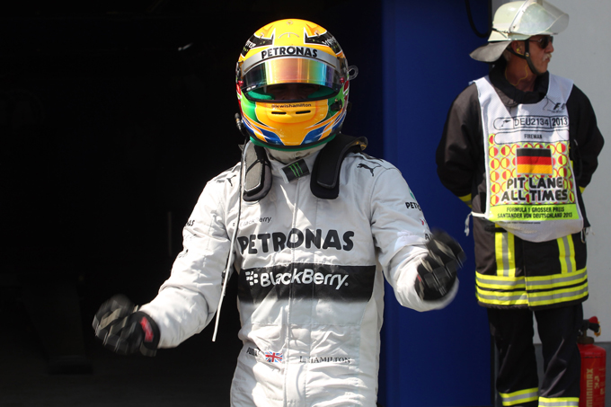 Hamilton: “Una pole incredibile”