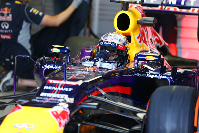 Test F1 a Silverstone: Vettel chiude con il miglior tempo