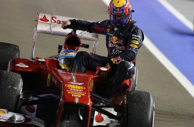 Webber furioso: “Comica la penalità per il passaggio di Alonso”