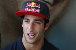 Red Bull, Marko: “Un contratto triennale per Ricciardo”