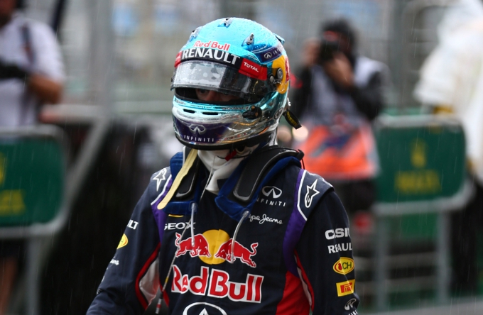 Vettel: “L’obiettivo numero uno è finire la gara”