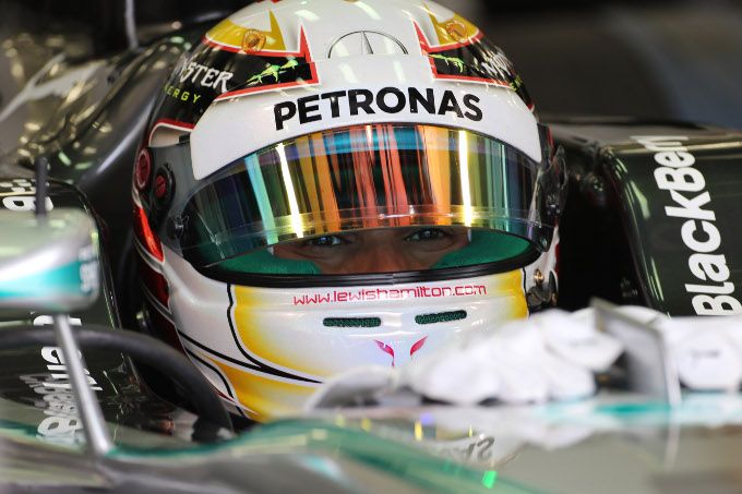 Test F1 Bahrain, giorno 2: Hamilton al comando in mattinata