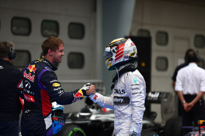 Hamilton: “Vettel deve dimostrare di essere il leader in Red Bull”
