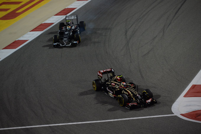 GP Bahrain: doppia penalità per Maldonado per incidente con Gutierrez