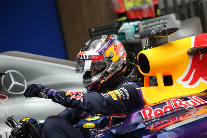 Vettel critica ancora la nuova era della F1