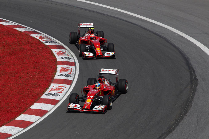 Alonso: “La vittoria della Red Bull deve essere uno stimolo per la Ferrari”