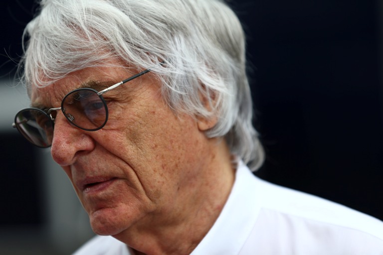 Ecclestone fa marcia indietro sulla ripartenza da fermi