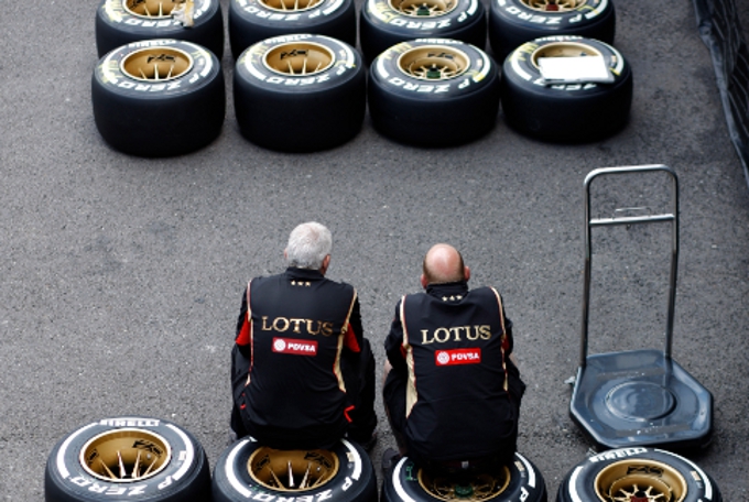Pirelli: Hembery, “due pit stop in gara per la maggior parte dei piloti”