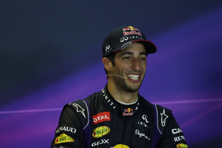 Ricciardo: “Sainz Jr dovrebbe andare alla Caterham”