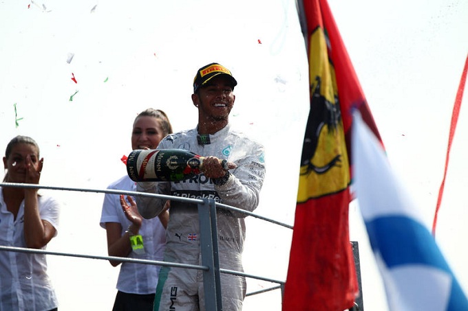 Lewis Hamilton: “Pirelli troppo conservative a Monza”