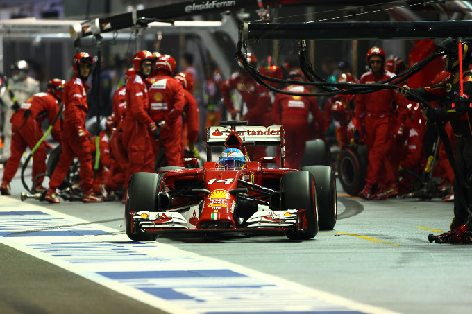 Mattiacci: “Alonso se queda en Ferrari de momento”