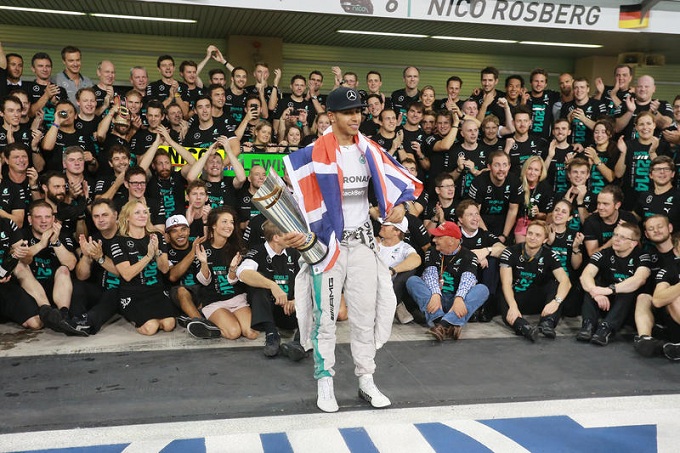 GP Abu Dhabi 2014, Niki Lauda: “Lewis incredibile, dispiace per Nico”
