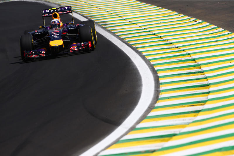 Ricciardo: “Con la pioggia possiamo puntare alla prima fila”