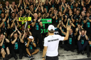 Rosberg : « Lewis méritait le championnat du monde »