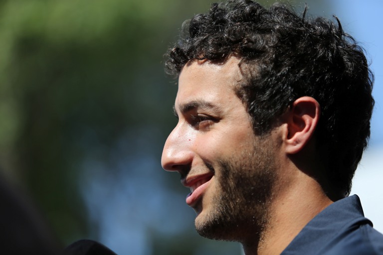 Ricciardo: “Il motore Renault è instabile”