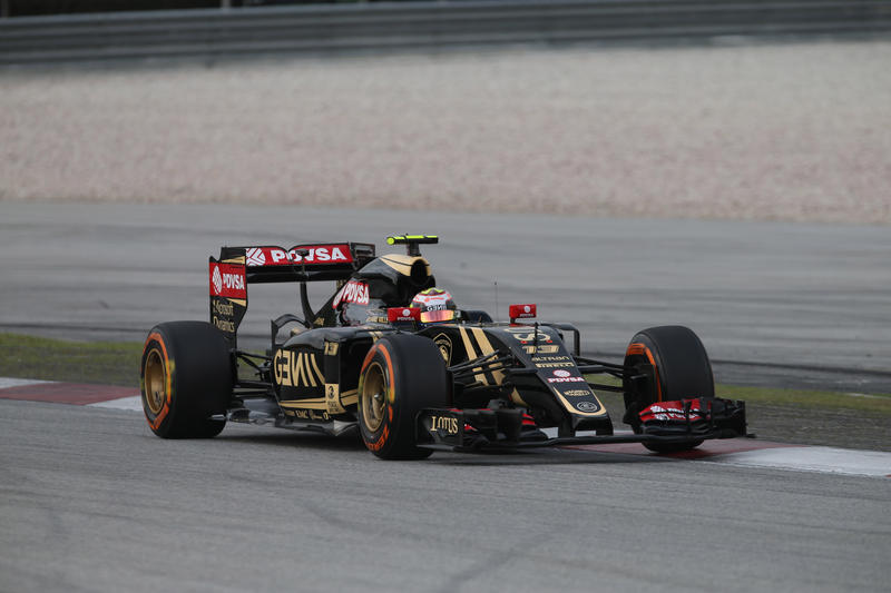 Lotus nel mirino di Renault