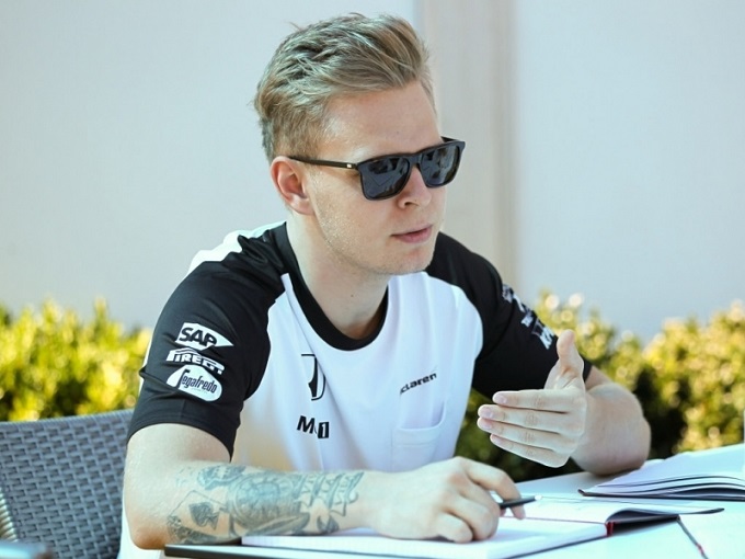 Magnussen: “Vandoorne merita la Formula 1”