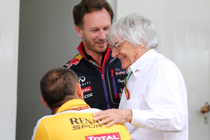 Ecclestone: “Horner resterà alla Red Bull”