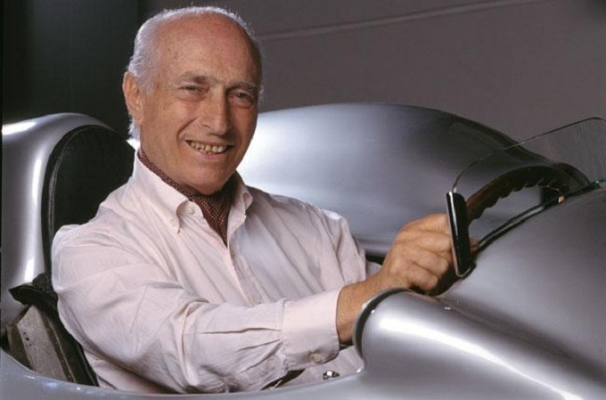 Sospesa la riesumazione del corpo di Juan Manuel Fangio
