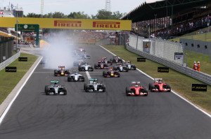 F1 schiava dell’elettronica: nuova partenza, ecco le prime critiche alla FIA