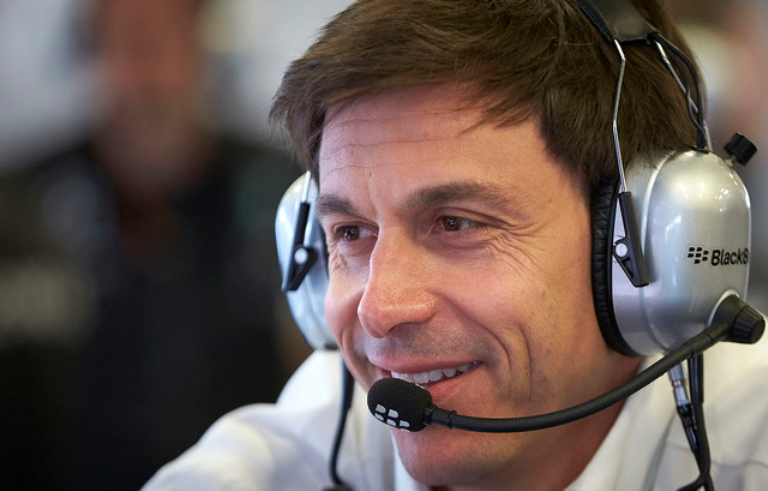 Wolff: “Il nuovo metodo di partenza potrebbe svalutare le qualifiche”