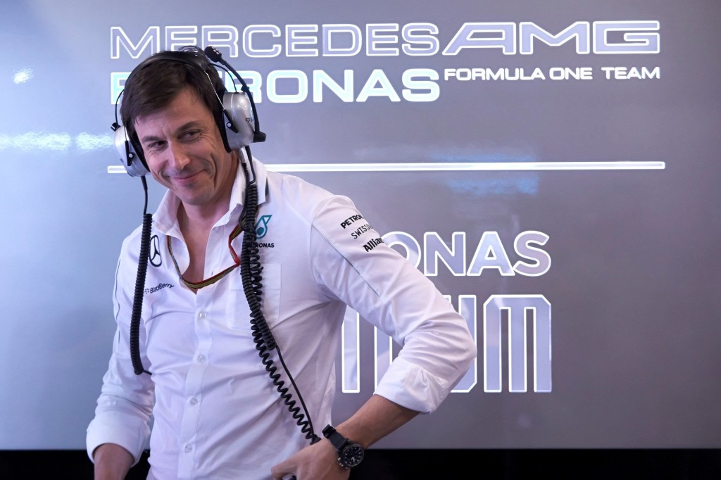 Mercedes, Wolff: “Non daremo ordini di scuderia a Rosberg”