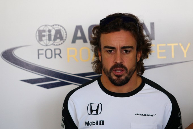 Alonso: “Dura accettare di essere sorpassati così facilmente”