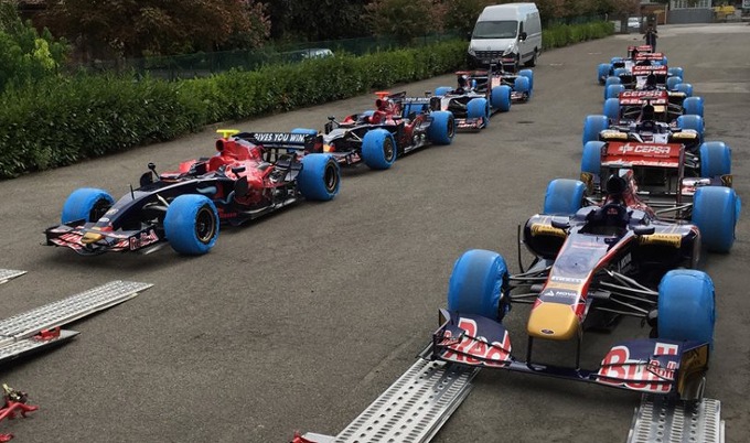 F1 – Toro Rosso festeggia dieci anni: tutte le vetture esposte a Milano