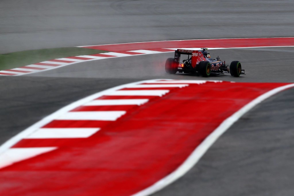 Toro Rosso, Sainz: “Speriamo di poter girare nella giornata di domani”
