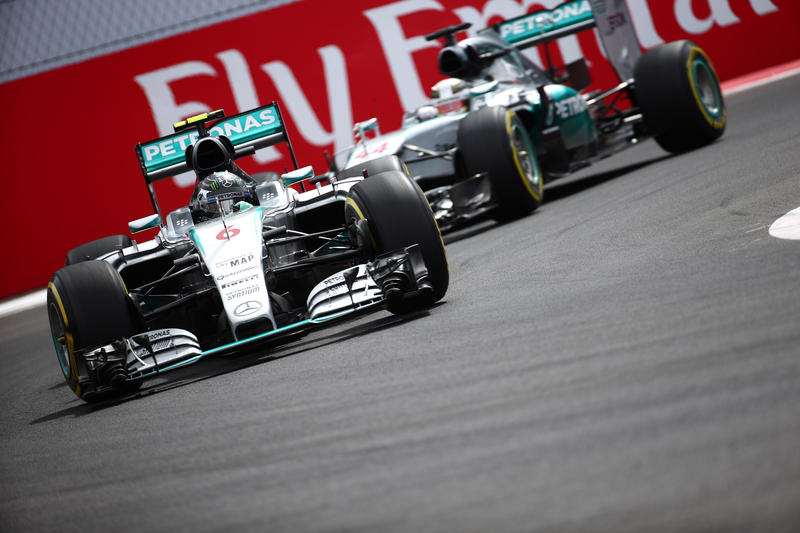 GP Messico, Qualifiche: Rosberg brucia Hamilton